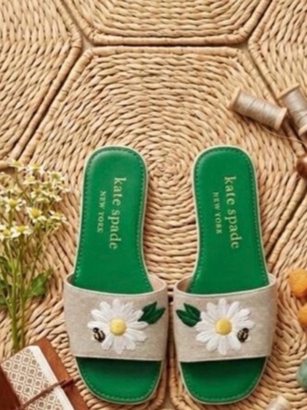 Kate Spade Seraphina Bee and Daisy Slide for Dopamine Dressing